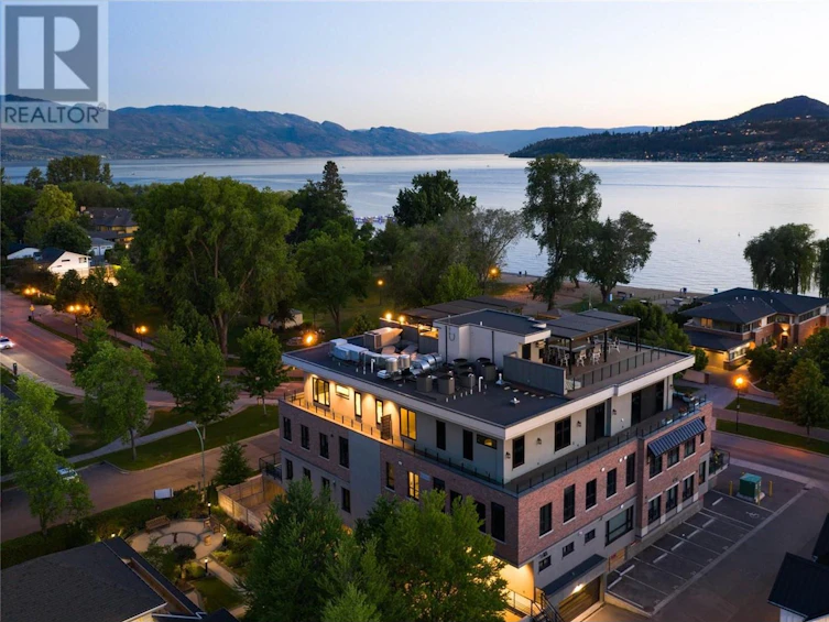 301-2245 Abbott Street, Kelowna, BC, V1Y 1E2