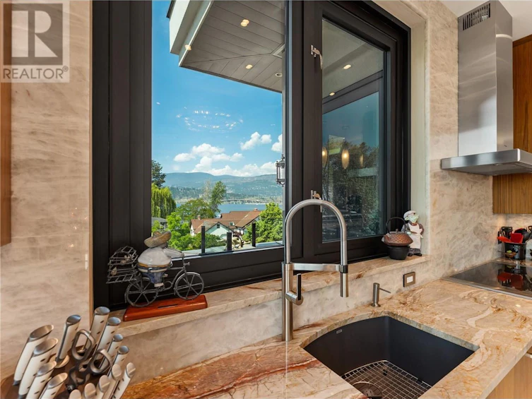 301-2245 Abbott Street, Kelowna, BC, V1Y 1E2 - 10