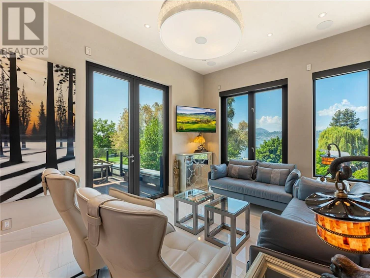 301-2245 Abbott Street, Kelowna, BC, V1Y 1E2 - 23