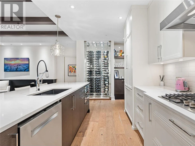 104-460 Groves Avenue, Kelowna, BC, V1Y 4Y5 - 10
