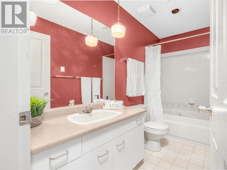 185 Silver Queen Road, Armstrong, BC, V1B 3M1 - 21