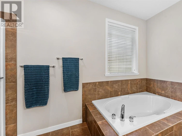 4995 Windsong Crescent, Kelowna, BC, V1W 5C4 - 24