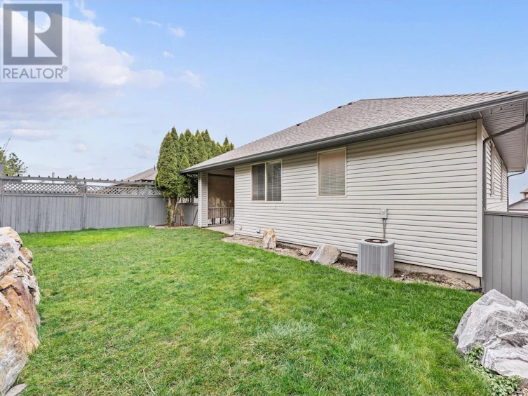 4995 Windsong Crescent, Kelowna, BC, V1W 5C4 - 3