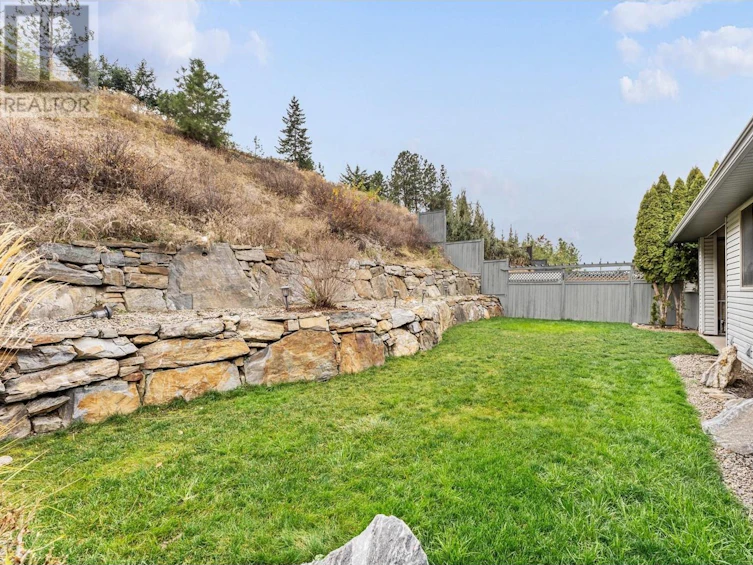 4995 Windsong Crescent, Kelowna, BC, V1W 5C4 - 4