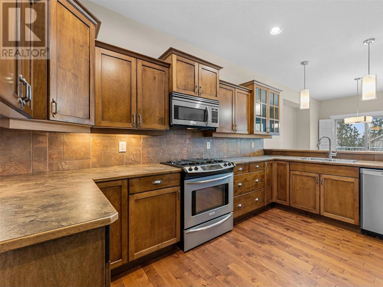 4995 Windsong Crescent, Kelowna, BC, V1W 5C4 - 9