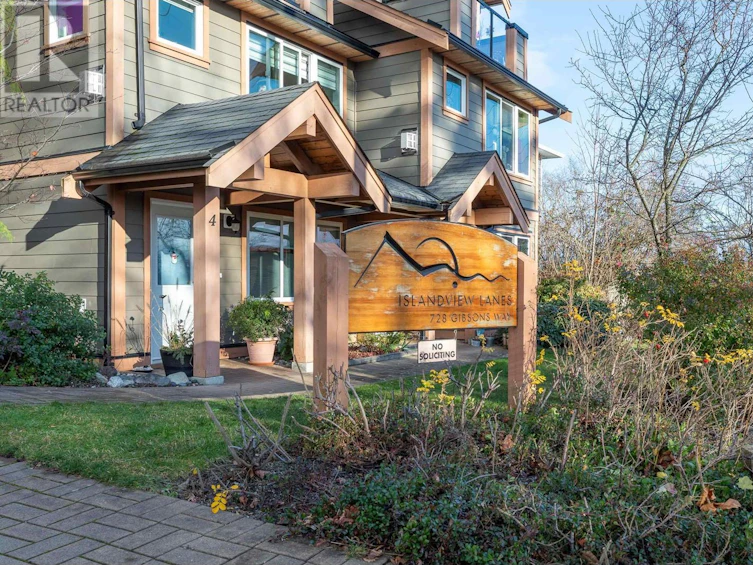 19-728 Gibsons Way, Gibsons, BC, V0N 1V9