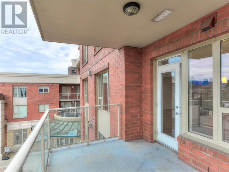 304-1160 Bernard Avenue, Kelowna, BC, V1Y 6R2 - 11