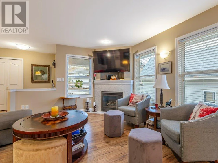 1002 Peachcliff Drive, Okanagan Falls, BC, V0H 1R1 - 11