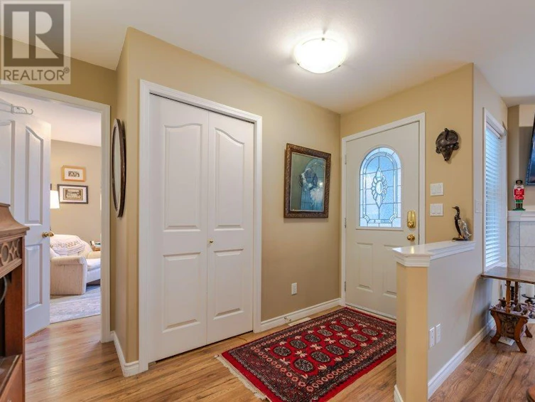 1002 Peachcliff Drive, Okanagan Falls, BC, V0H 1R1 - 6