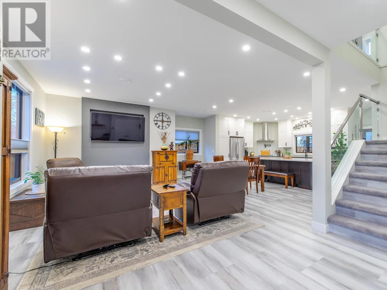 445 Ritchie Avenue, Naramata, BC, V0H 1N0 - 12