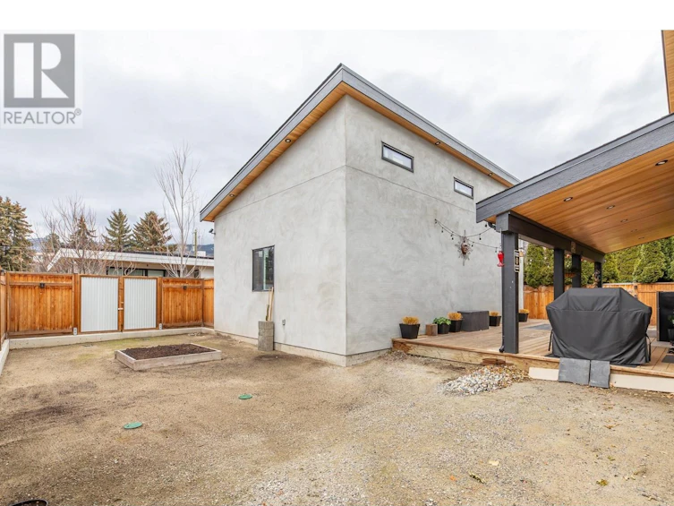 445 Ritchie Avenue, Naramata, BC, V0H 1N0 - 47