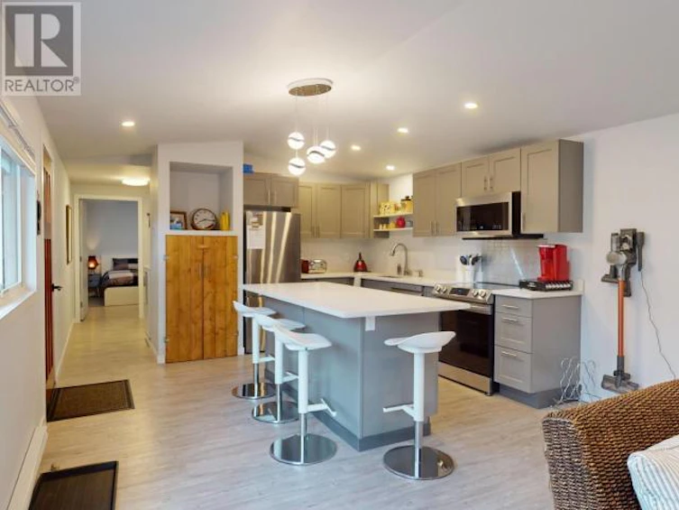 3465 Oak Street, Texada Island, BC - 3