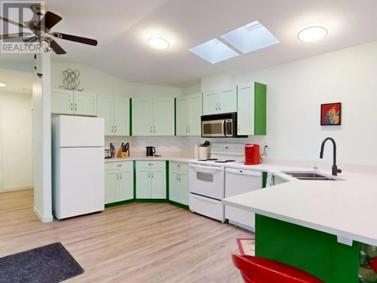 3465 Oak Street, Texada Island, BC - 4
