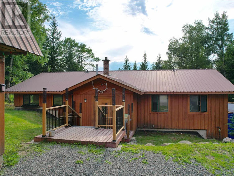 7524 Thomas Point Road, 100 Mile House, BC, V0K 1X1 - 5