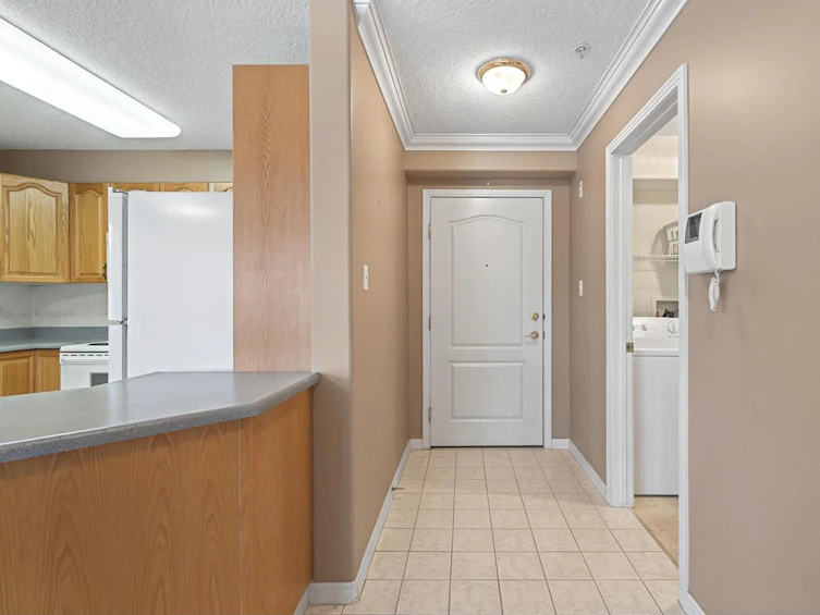 215-17150 94a Avenue NW, Edmonton, AB, T5T 6L7 - 14