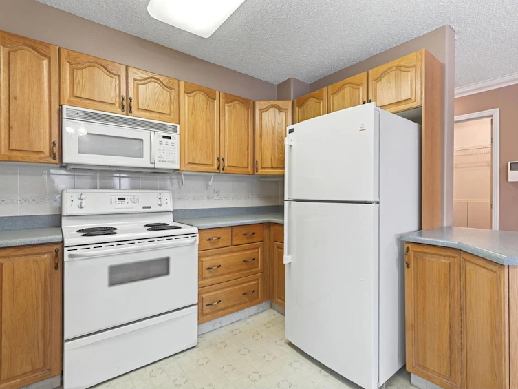 215-17150 94a Avenue NW, Edmonton, AB, T5T 6L7 - 19