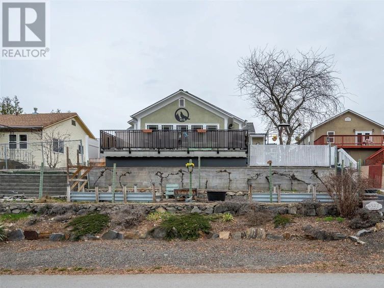 6527 Hollow Street, Oliver, BC, V0H 1T0 - 17