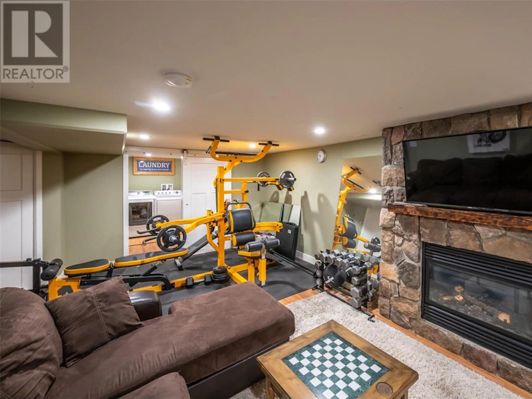 6527 Hollow Street, Oliver, BC, V0H 1T0 - 41