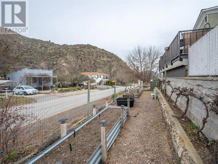 6527 Hollow Street, Oliver, BC, V0H 1T0 - 61