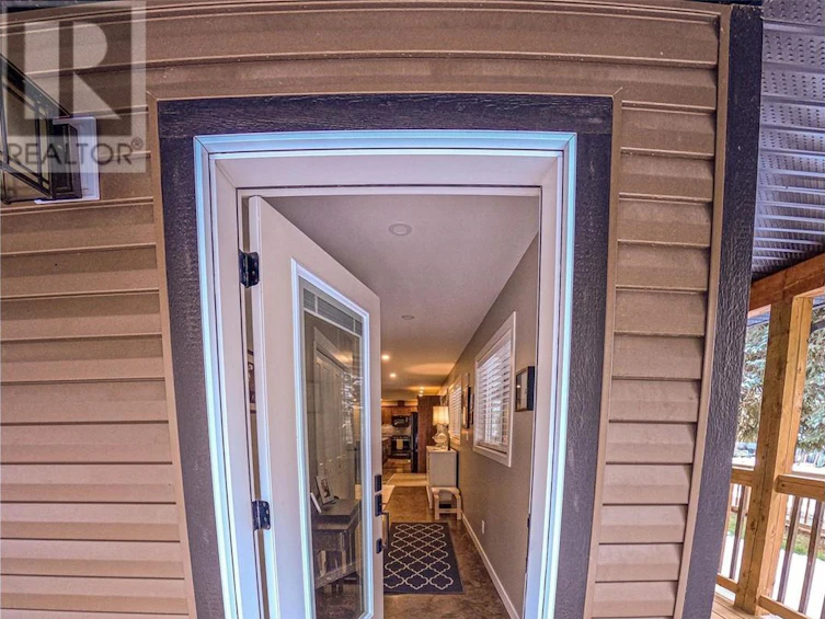 613 Glendale Avenue, Salmo, BC, V0G 1Z0 - 2