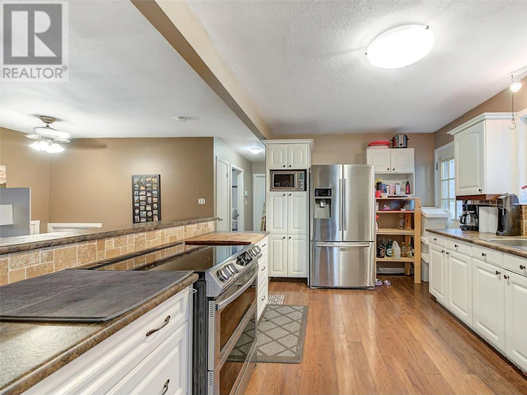 964 Tronson Drive, Kelowna, BC, V1Y 4E1 - 12
