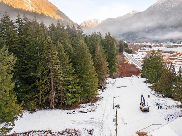 LMV-7 Old Hope Princeton Sunshine Valley Highway, Hope, BC, V0X 1L5 - 8