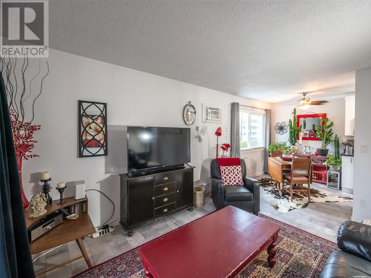 207-198 Roy Avenue, Penticton, BC, V2A 3M9 - 10