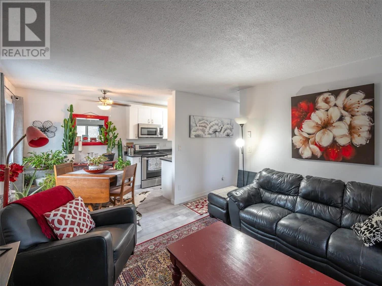 207-198 Roy Avenue, Penticton, BC, V2A 3M9 - 11