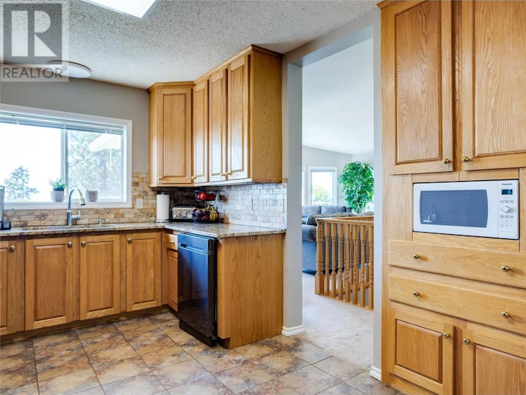 1175 Toovey Road, Kelowna, BC, V1X 6R3 - 10