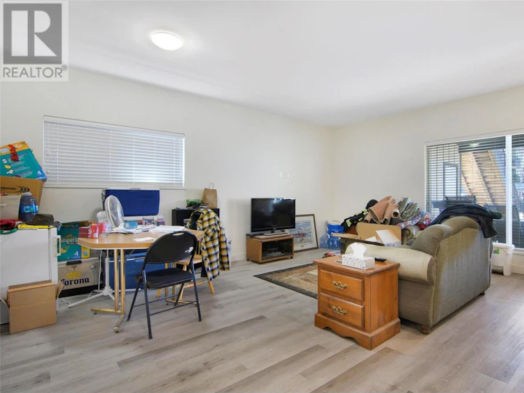 124 Calgary Avenue, Penticton, BC, V2A 2T7 - 11