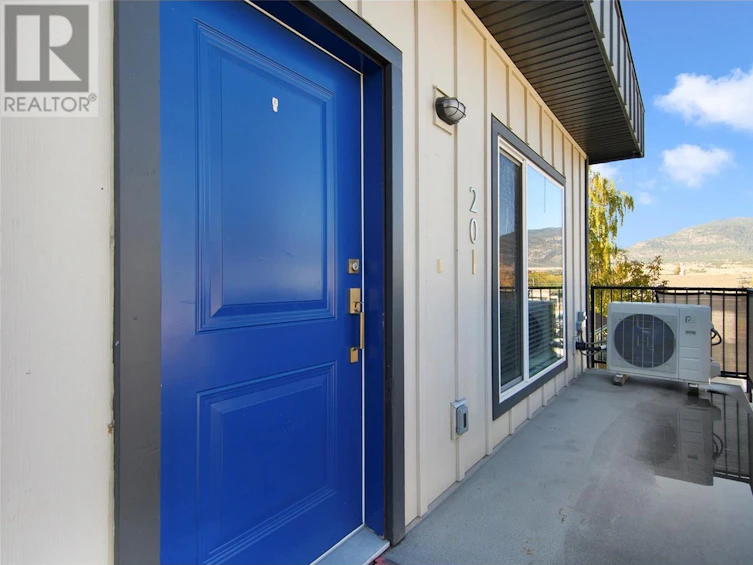124 Calgary Avenue, Penticton, BC, V2A 2T7 - 19