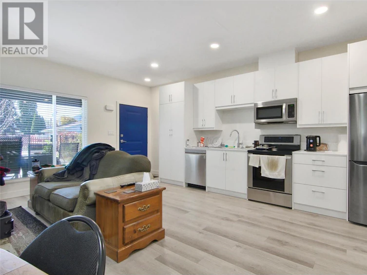 124 Calgary Avenue, Penticton, BC, V2A 2T7 - 9