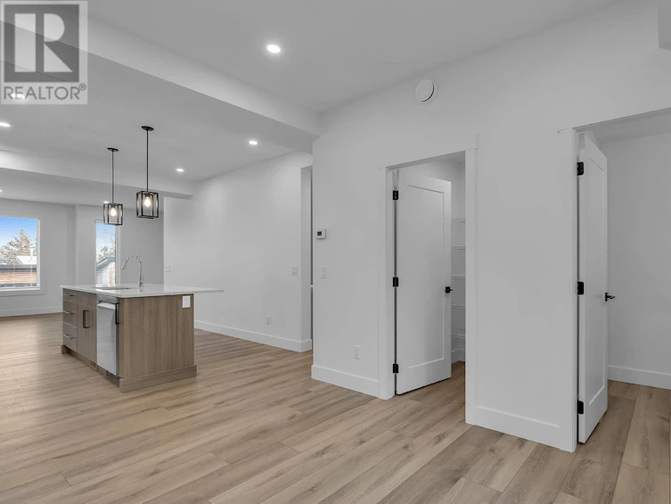 24-2835 Canyon Crest Drive, West Kelowna, BC, V4T 0E3 - 12