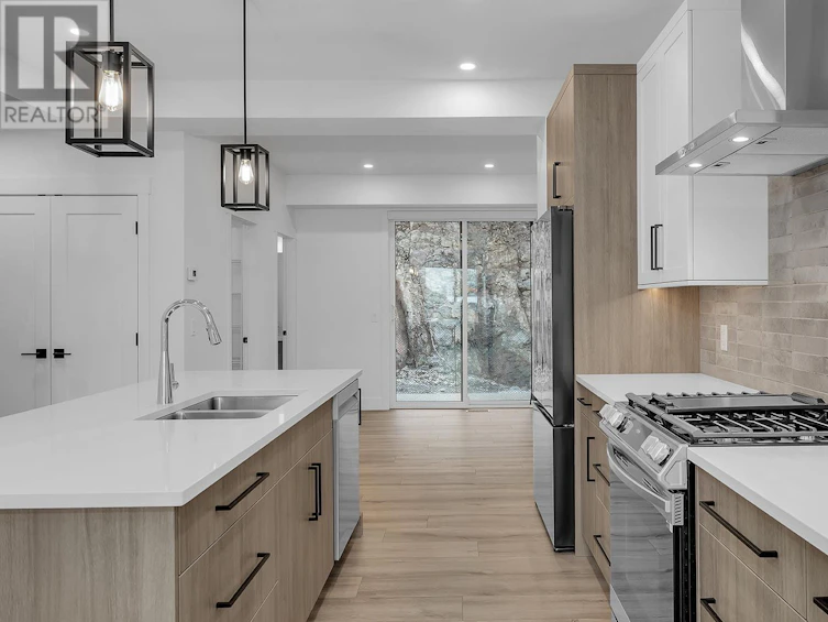 24-2835 Canyon Crest Drive, West Kelowna, BC, V4T 0E3 - 14
