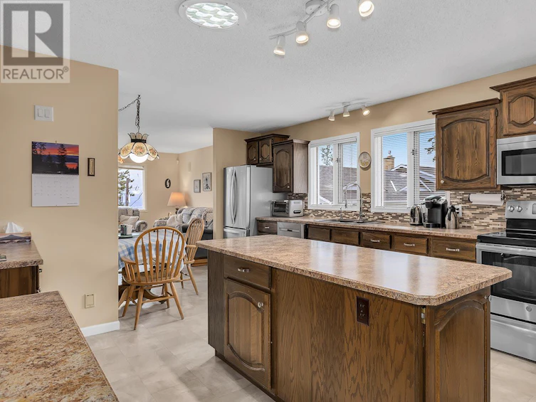 1363 Parkinson Road, West Kelowna, BC, V1Z 3M6 - 18