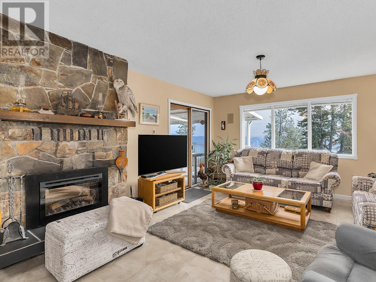 1363 Parkinson Road, West Kelowna, BC, V1Z 3M6 - 24