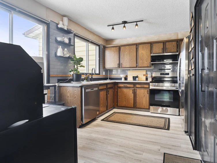 7923 95b Avenue, Fort Saskatchewan, AB, T8L 3C9 - 9