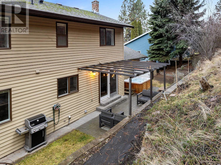 1048 Cascade Place, Kelowna, BC, V1V 1H9 - 8