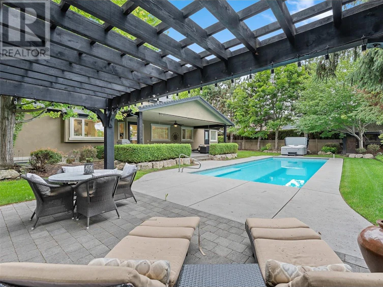530 Sarsons Road, Kelowna, BC, V1W 1C2 - 4