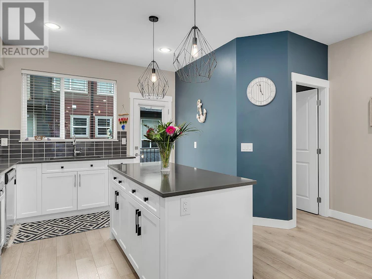 24-2490 Tuscany Drive, West Kelowna, BC, V4T 3M4 - 9