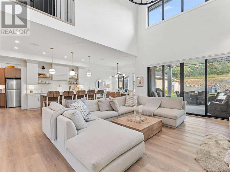 415 Hawk Hill Drive, Kelowna, BC, V1W 0B1 - 13