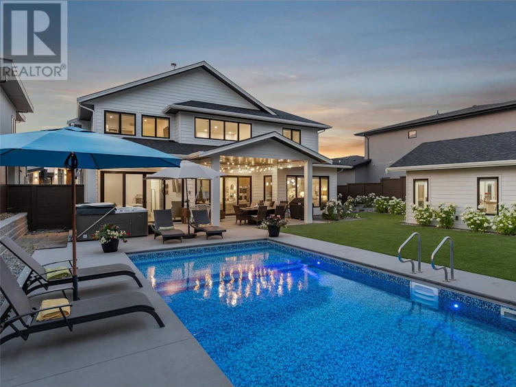 415 Hawk Hill Drive, Kelowna, BC, V1W 0B1 - 2