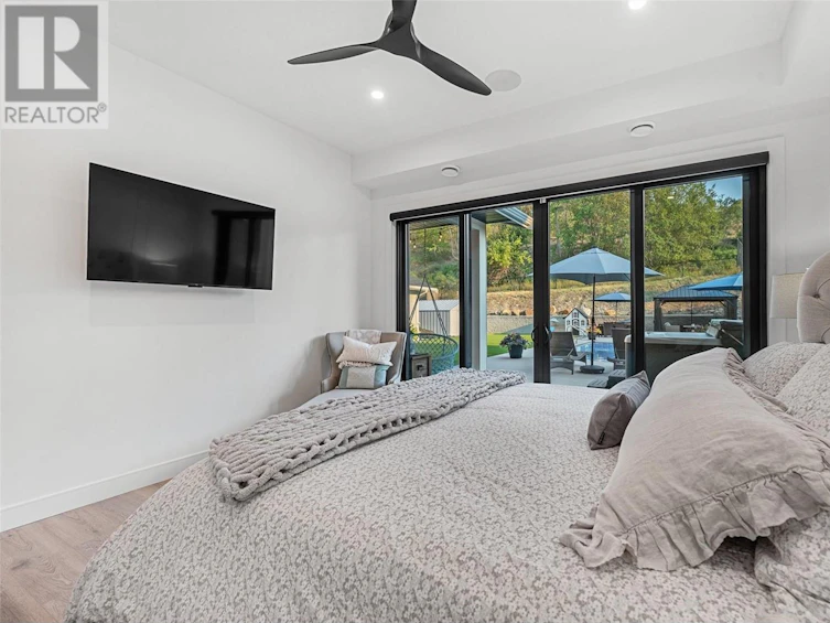 415 Hawk Hill Drive, Kelowna, BC, V1W 0B1 - 26