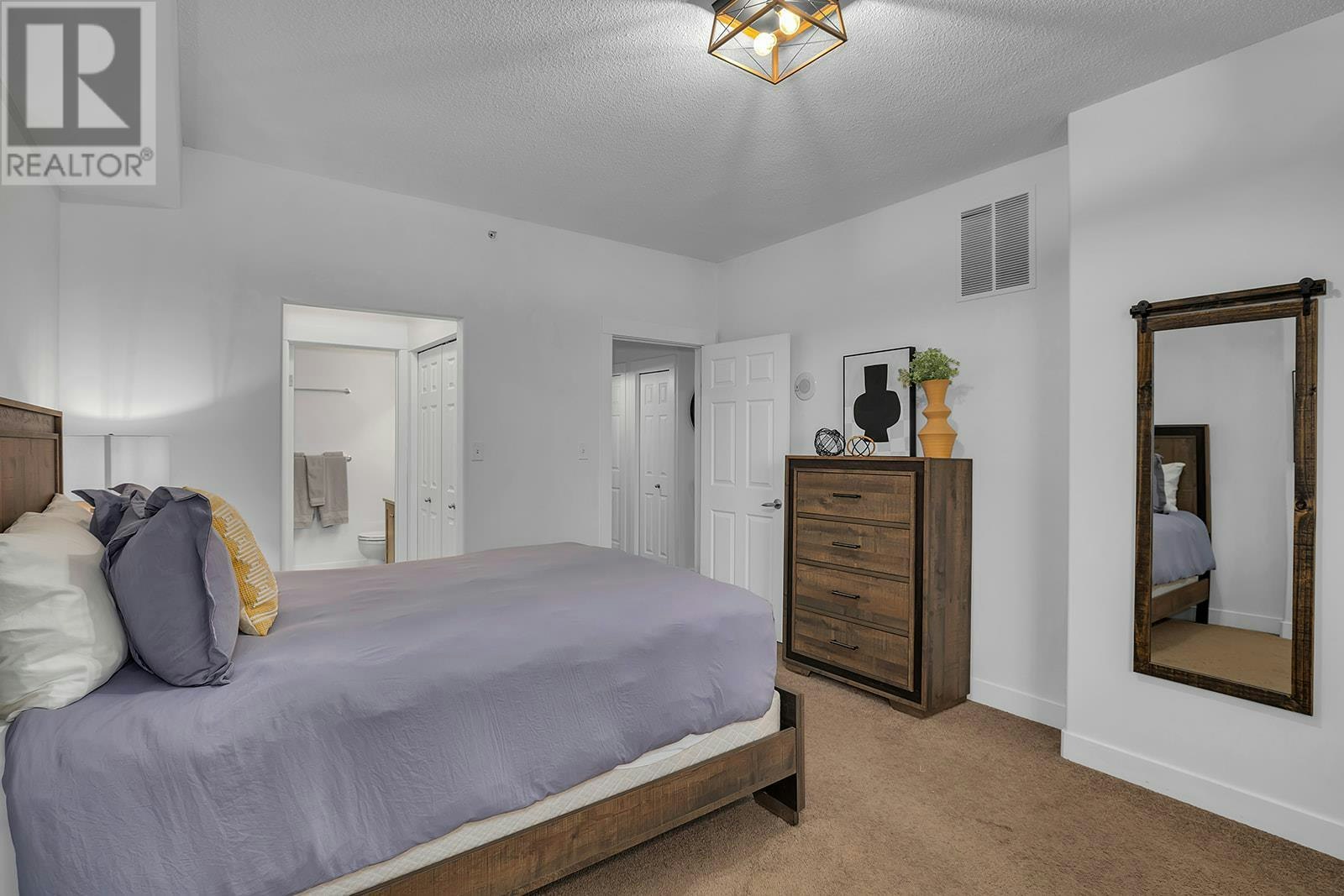 702-1128 Sunset Drive, Kelowna, BC, V1Y 9W7 - 19