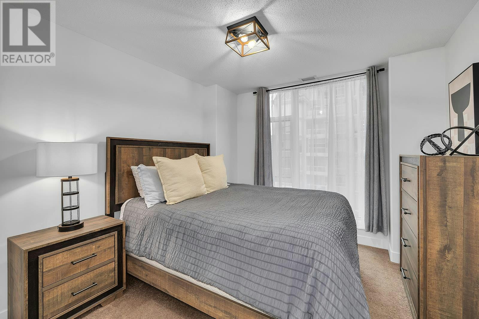 702-1128 Sunset Drive, Kelowna, BC, V1Y 9W7 - 22