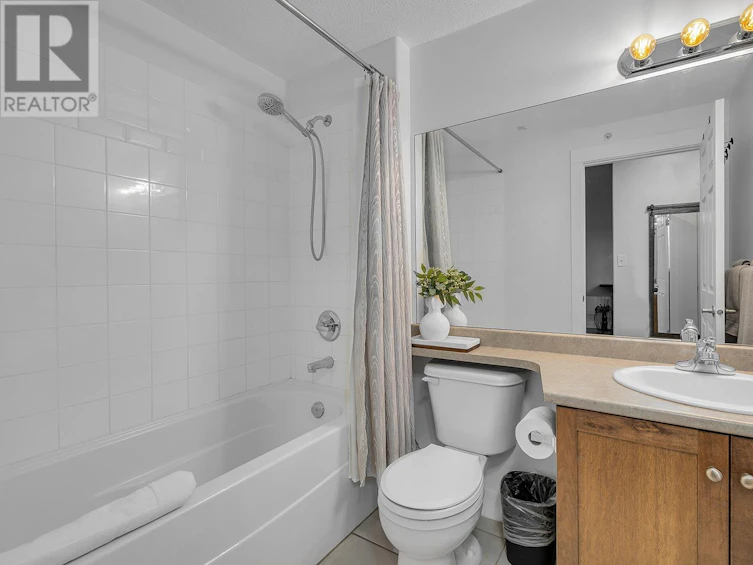 702-1128 Sunset Drive, Kelowna, BC, V1Y 9W7 - 23