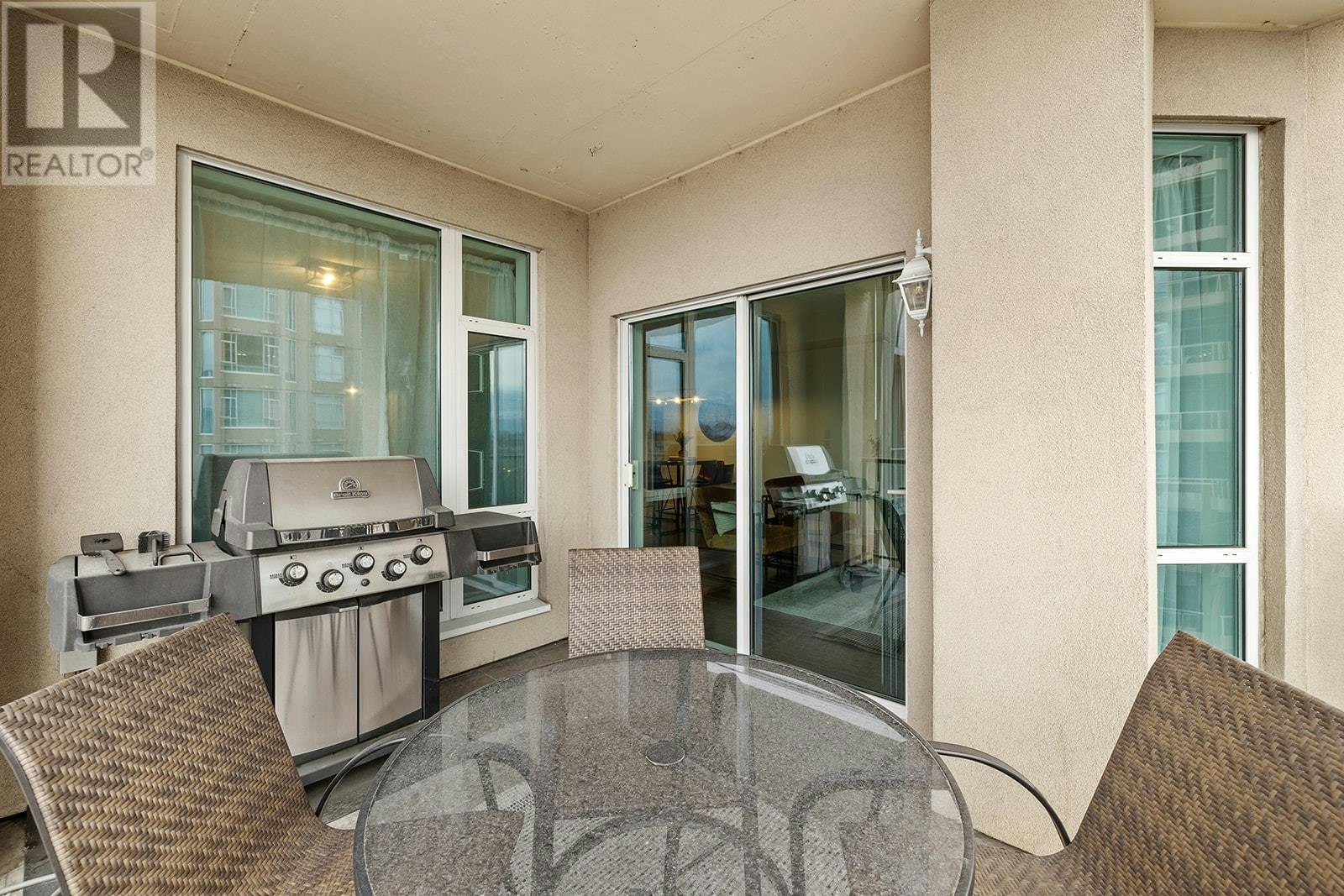 702-1128 Sunset Drive, Kelowna, BC, V1Y 9W7 - 28