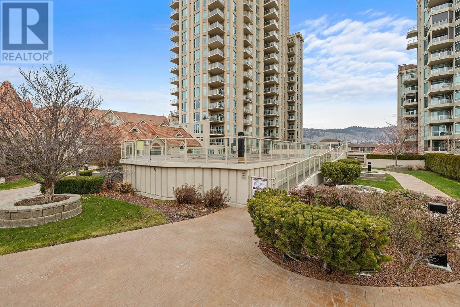 702-1128 Sunset Drive, Kelowna, BC, V1Y 9W7 - 37