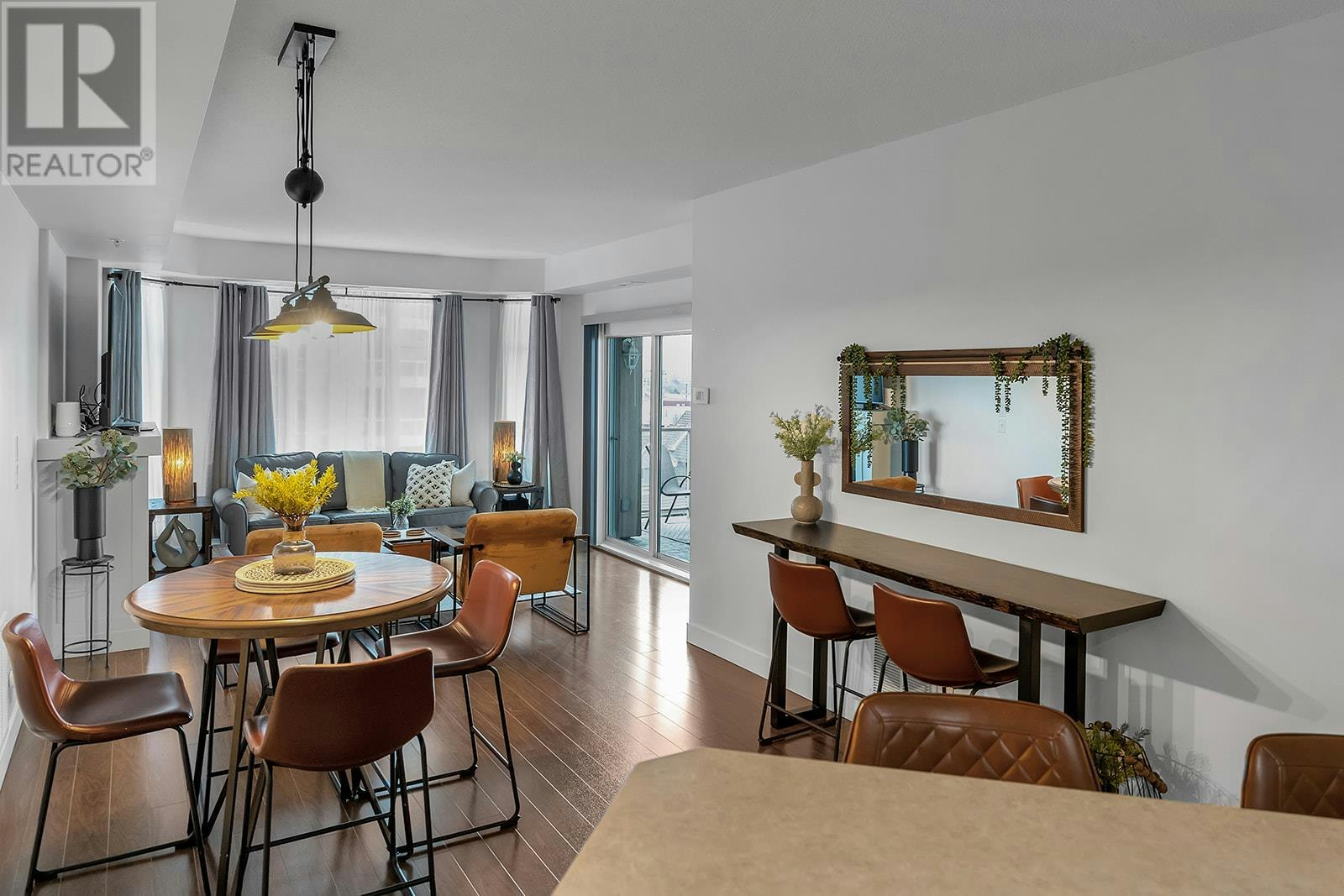 702-1128 Sunset Drive, Kelowna, BC, V1Y 9W7 - 4