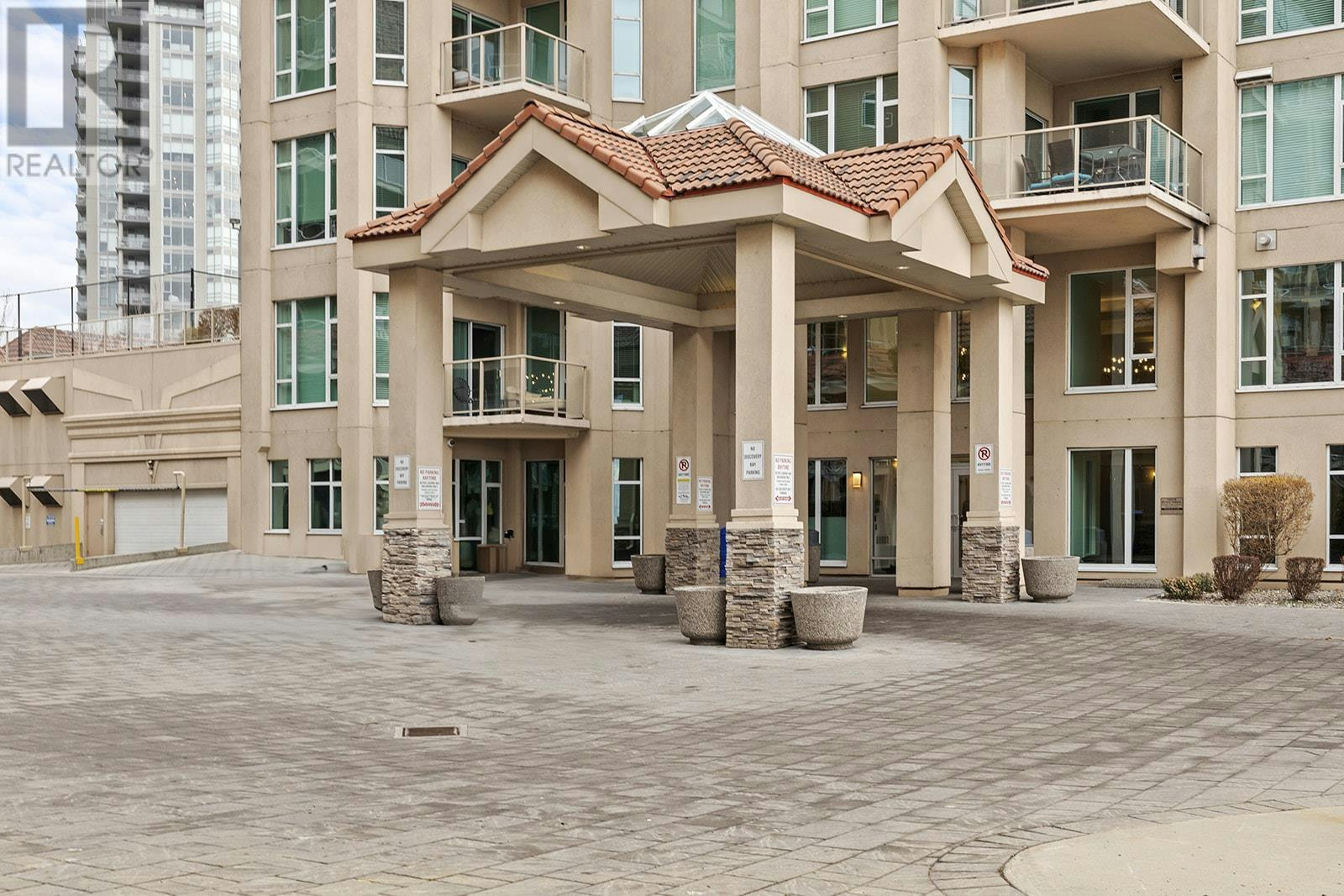 702-1128 Sunset Drive, Kelowna, BC, V1Y 9W7 - 40